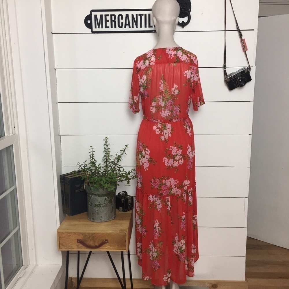 Romantic Who What Wear floral maxi dress in a vibrant red-orange shade with pink - Picture 4 of 8